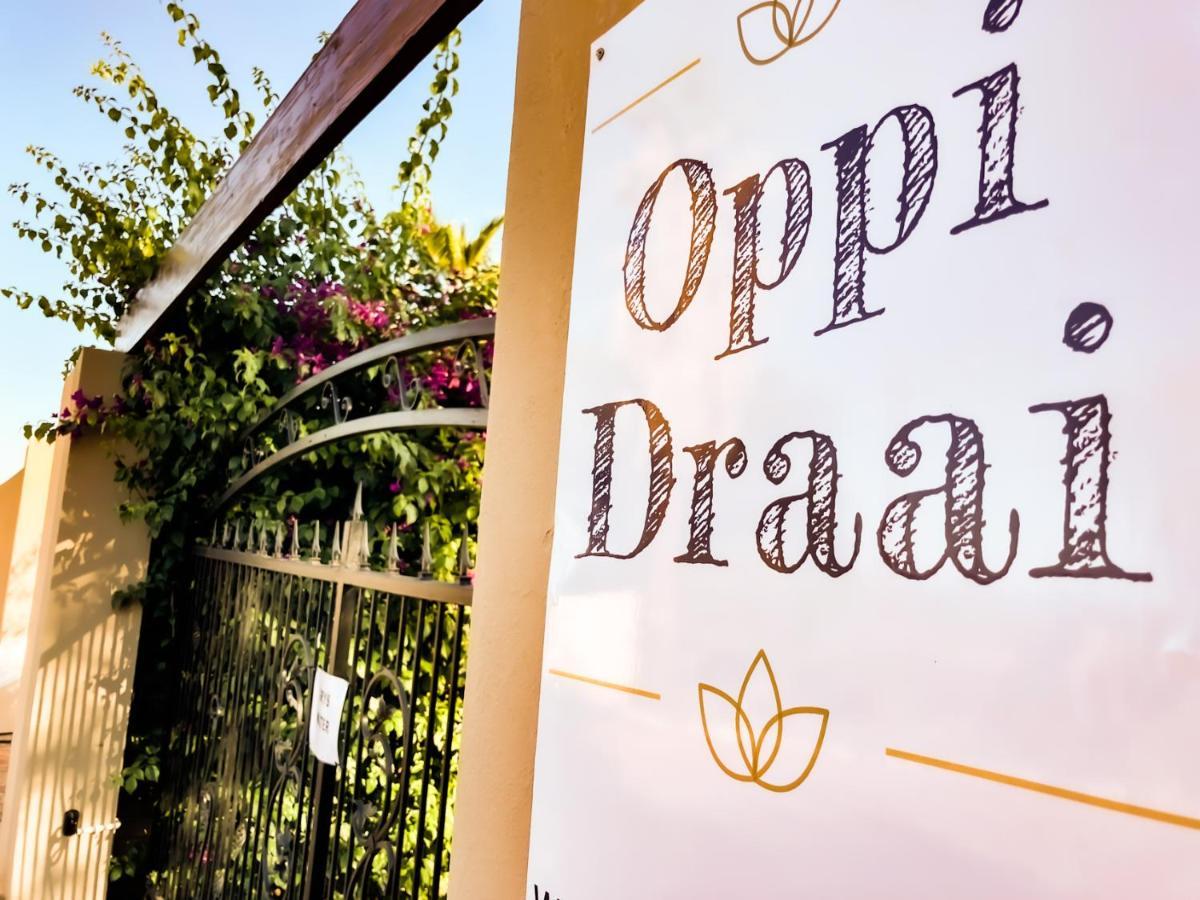 אאודטסהורן Oppi Draai Guesthouse מראה חיצוני תמונה