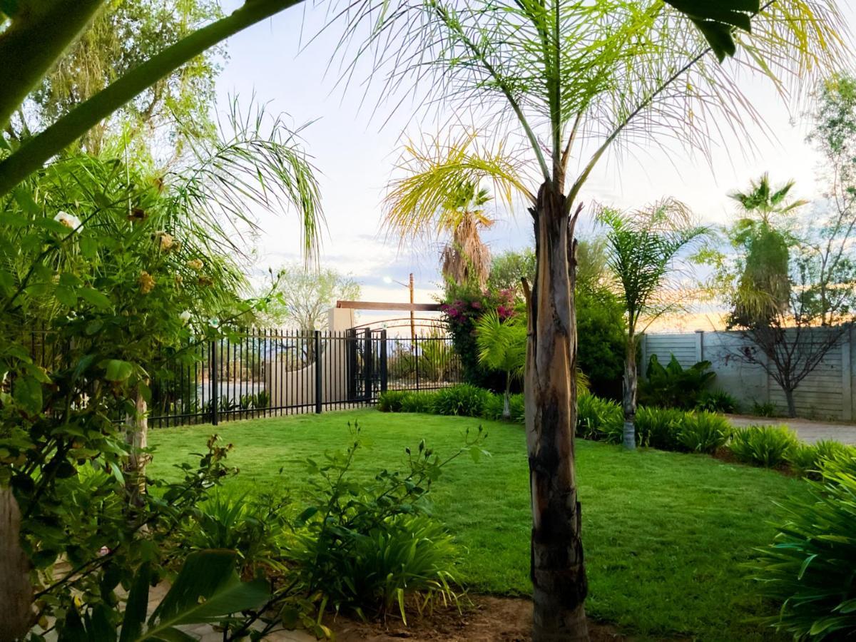 אאודטסהורן Oppi Draai Guesthouse מראה חיצוני תמונה