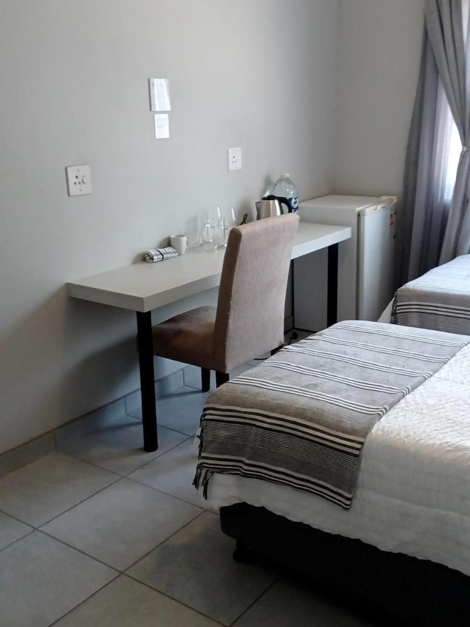 אאודטסהורן Oppi Draai Guesthouse מראה חיצוני תמונה